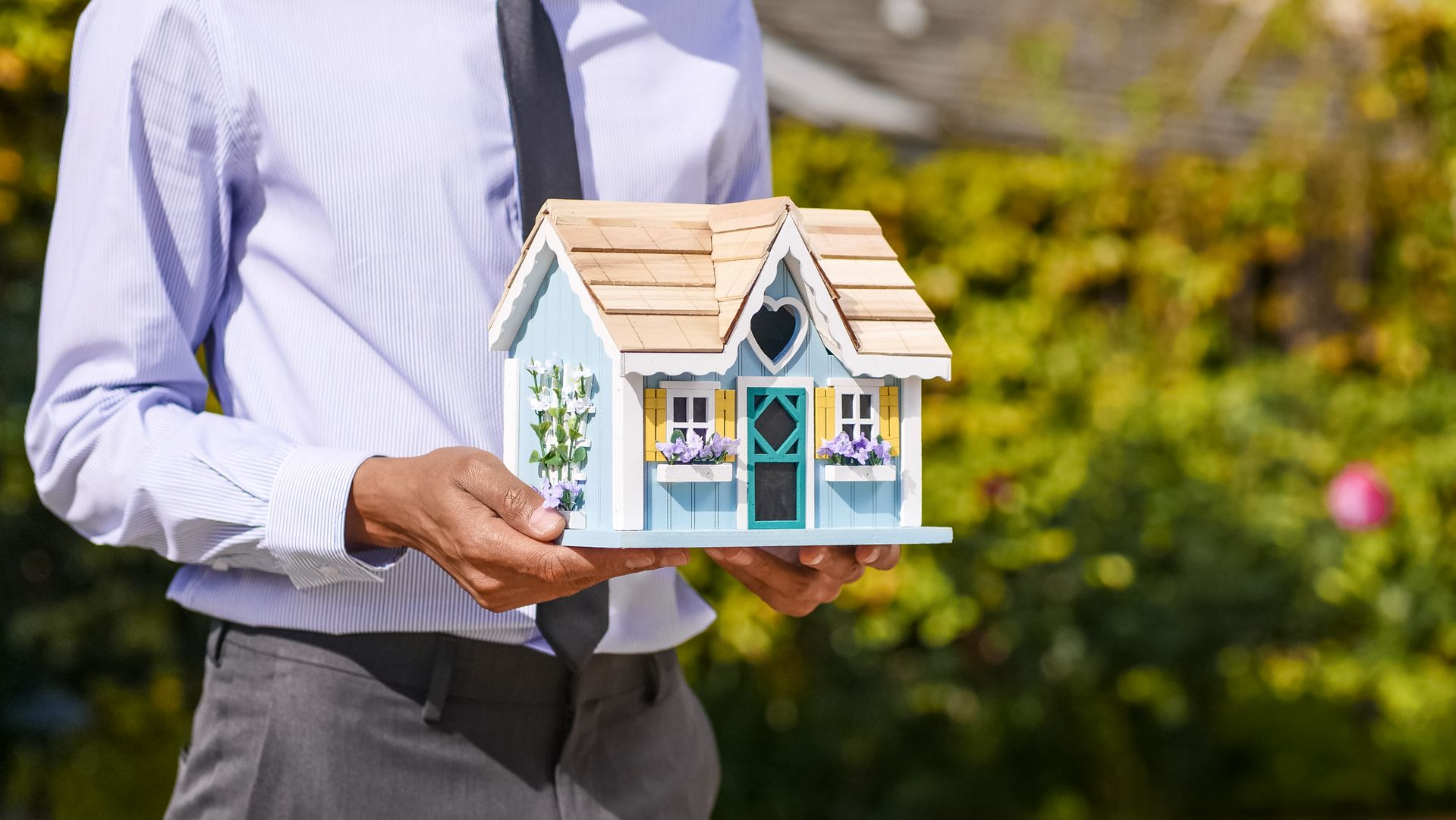 How to Start a Real Estate Company in Dubai